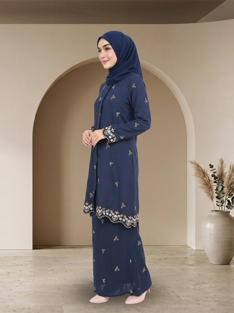 Baju Kurung Moden Sulam Elegan Wanita