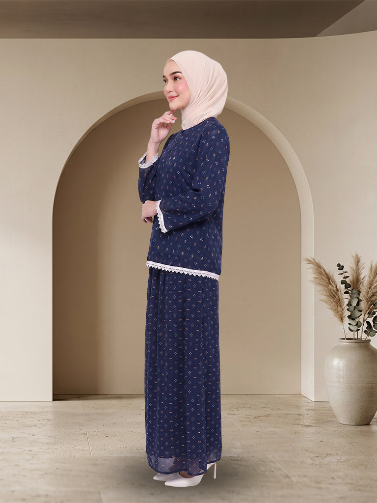 【Pre-order】Elegant Floral Kurung Moden Muslimah Set