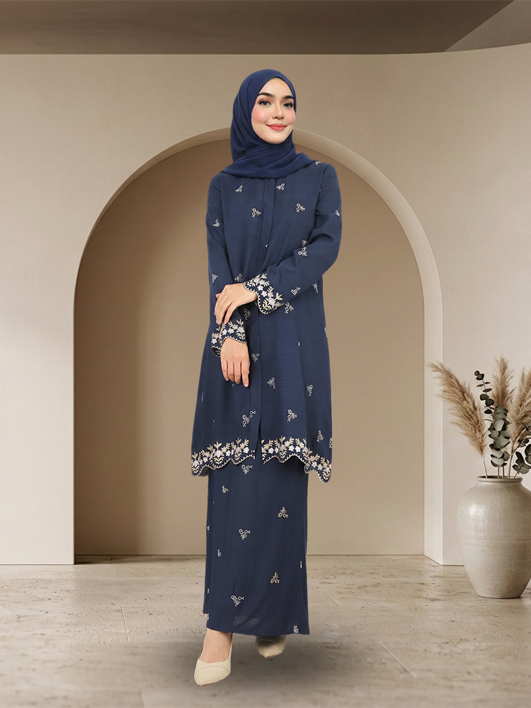 Baju Kurung Moden Sulam Elegan Wanita