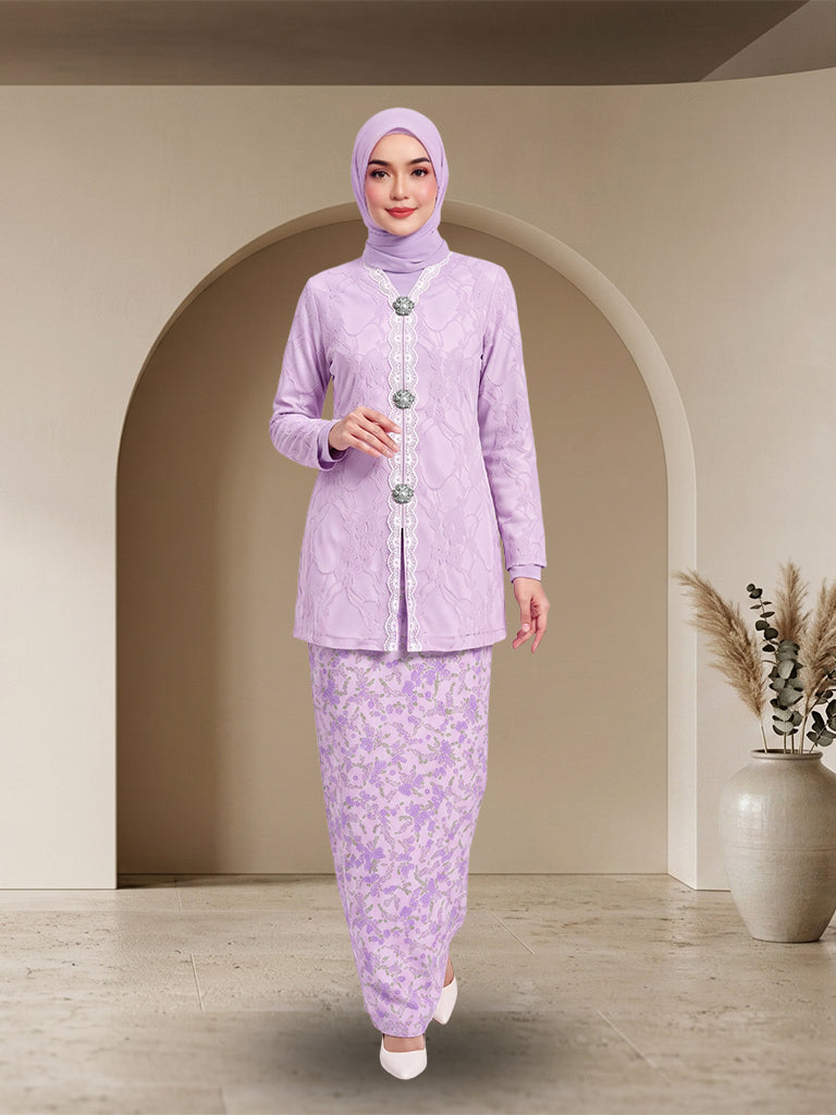 【Pre-order】Elegant Lace Embroidered Baju Kurung Modern Set