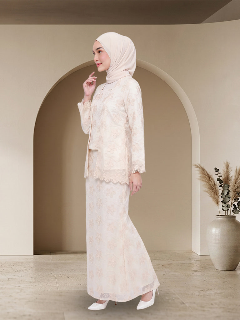【Pre-order】Elegant Floral Lace Baju Kurung Set