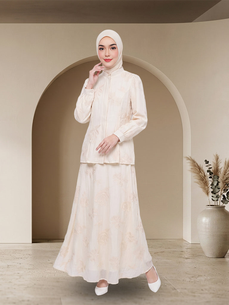 【Pre-order】Elegant Embossed Floral Baju Kurung Set