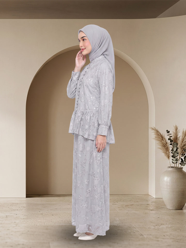 【Pre-order】Elegant Embroidered Peplum Jubah Muslimah Set