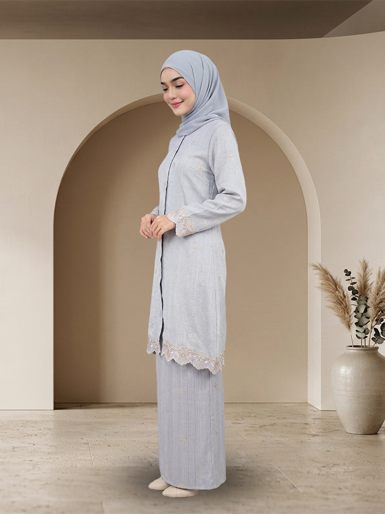 Baju Kurung Moden Sulam Elegan Wanita