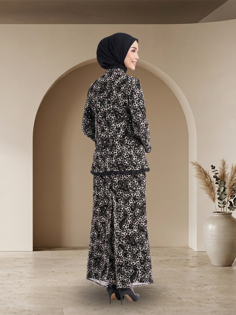 Baju Kurung Lace