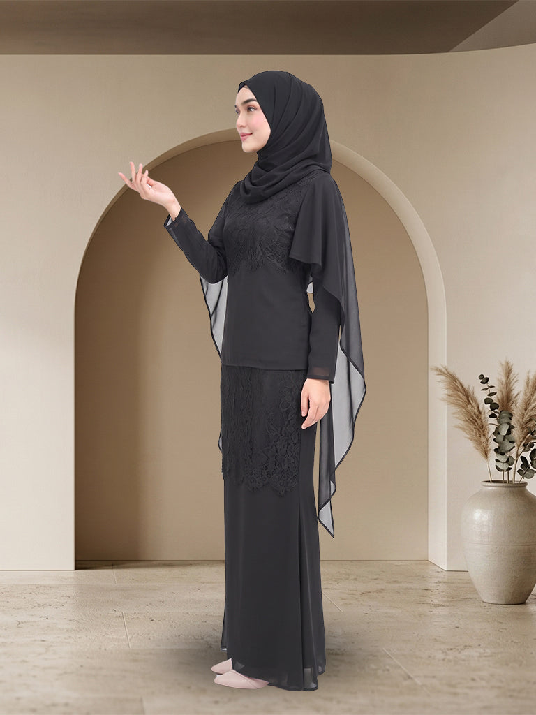 Kebaya Lace Moden Elegan Wanita