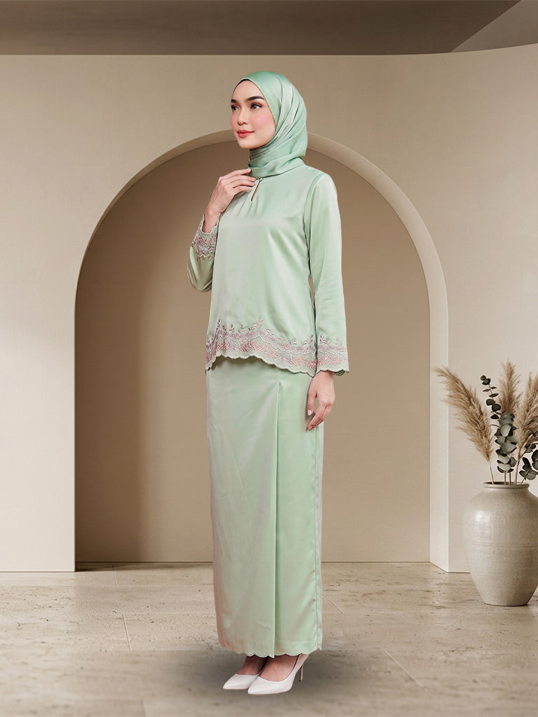 Aurelia Embroidered Kurung Set