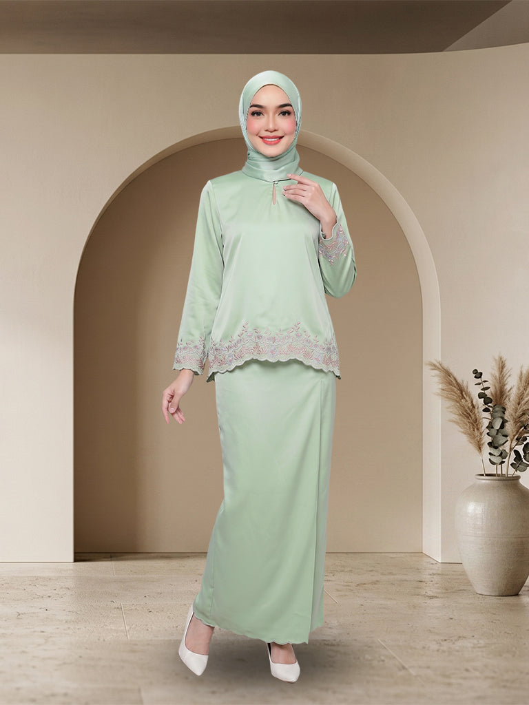 Aurelia Embroidered Kurung Set