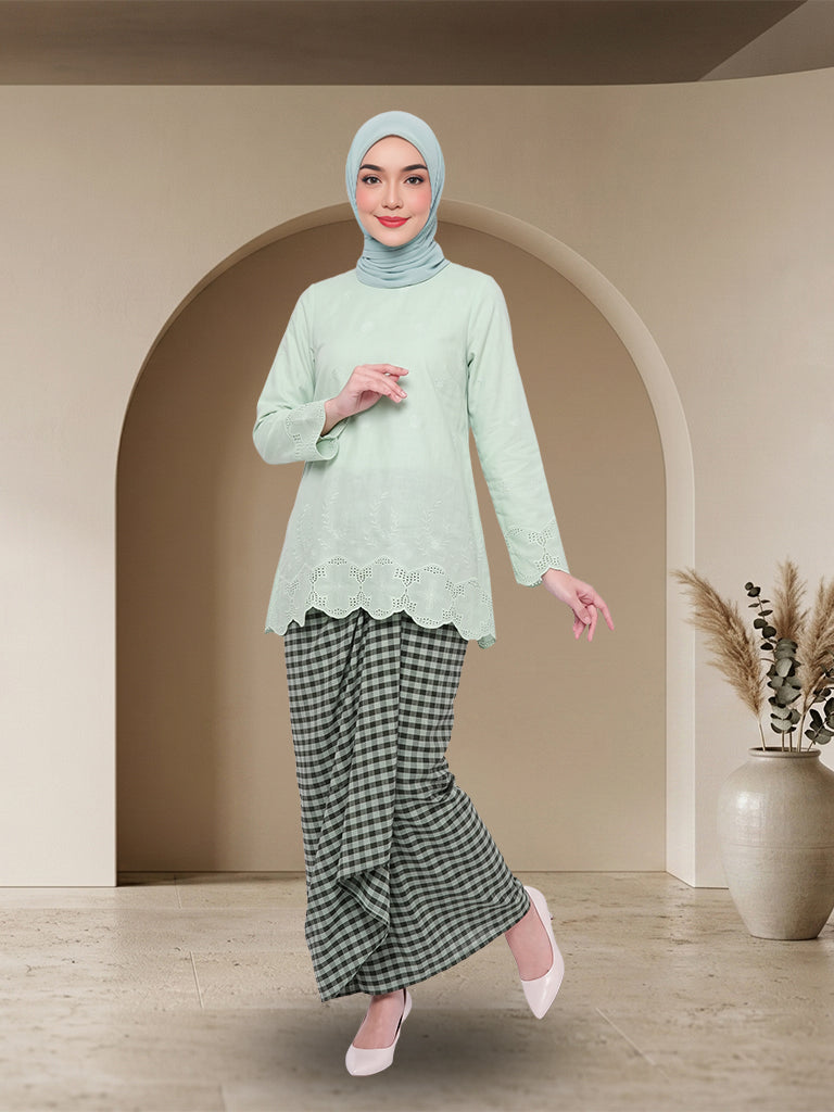 【Pre-order】Elegant Embroidered Modern Baju Kurung Set