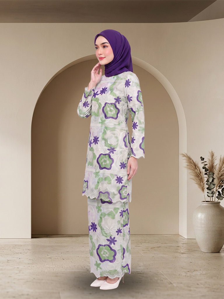 【Pre-order】Elegant Floral Lace Baju Kurung Modern Set