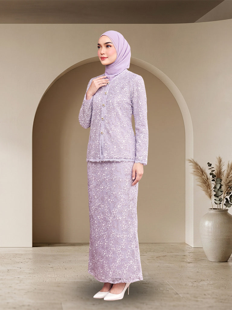 Baju Kurung Lace