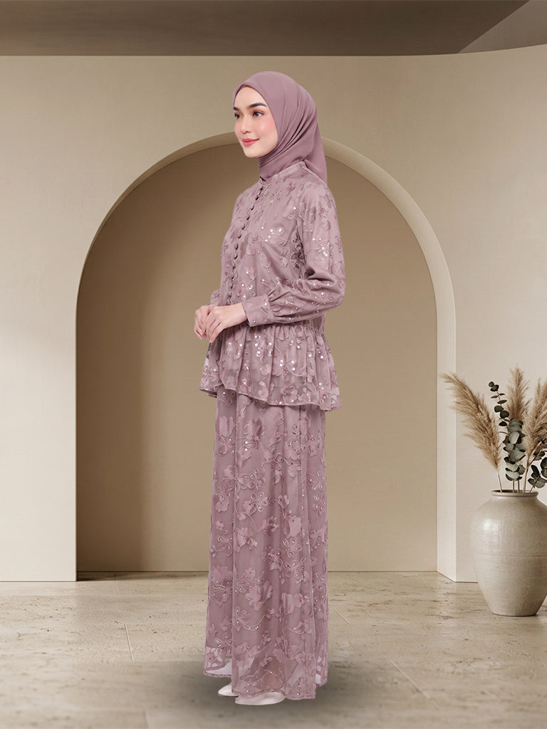 【Pre-order】Elegant Embroidered Peplum Jubah Muslimah Set