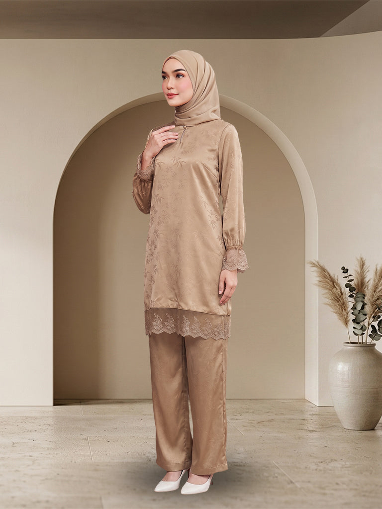 Jubah Sut Seluar Moden