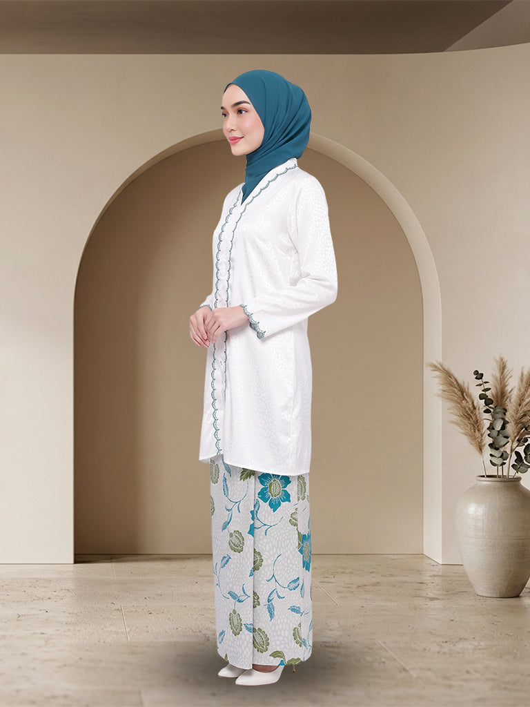 【Pre-order】Elegant Floral Modern Baju Kurung Set