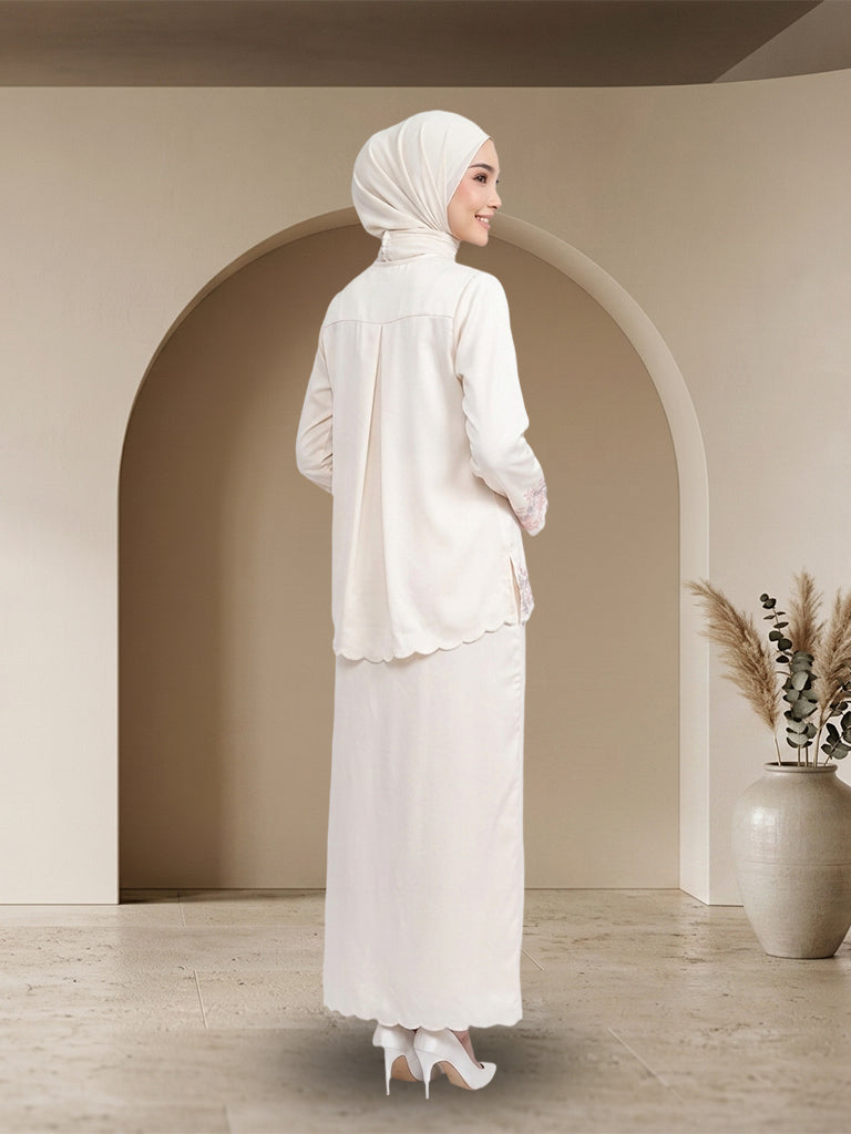 Aurelia Embroidered Kurung Set