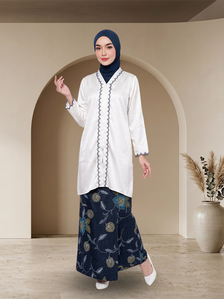 【Pre-order】Elegant Floral Modern Baju Kurung Set