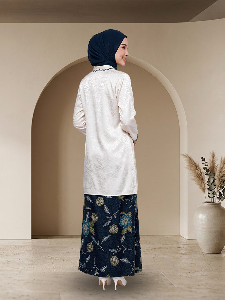 【Pre-order】Elegant Floral Modern Baju Kurung Set