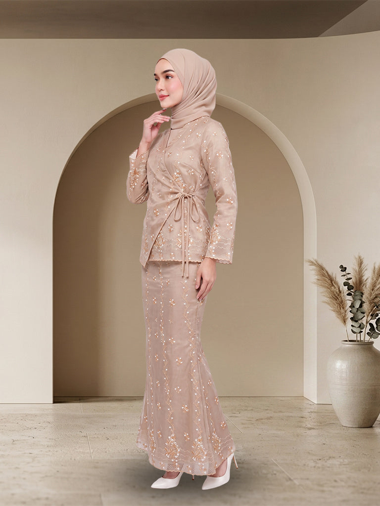 【Pre-order】Elegant Embroidered Lace Baju Kurung Modern Set