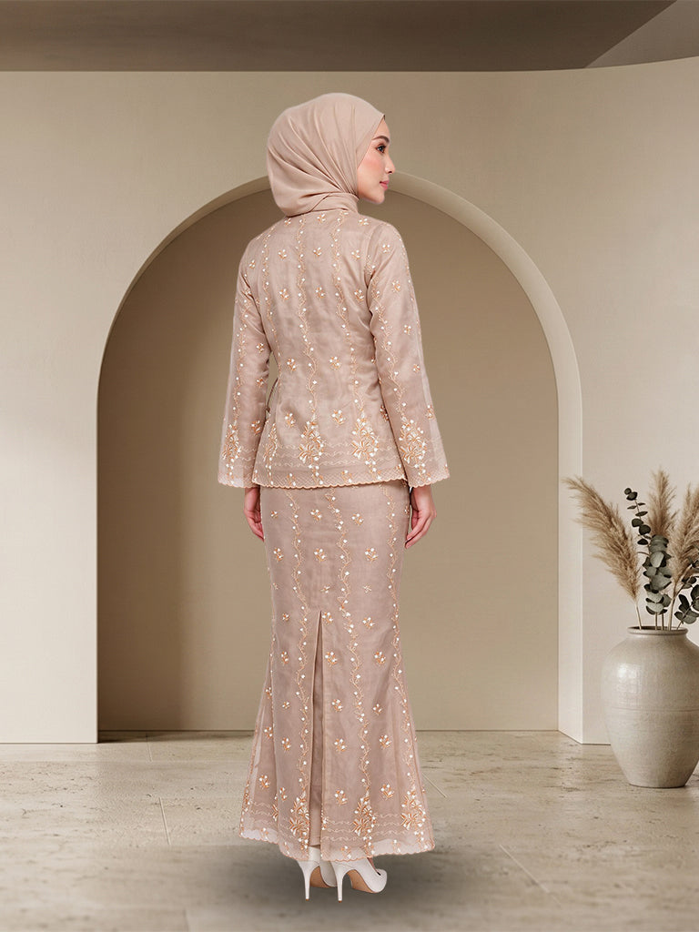 【Pre-order】Elegant Embroidered Lace Baju Kurung Modern Set