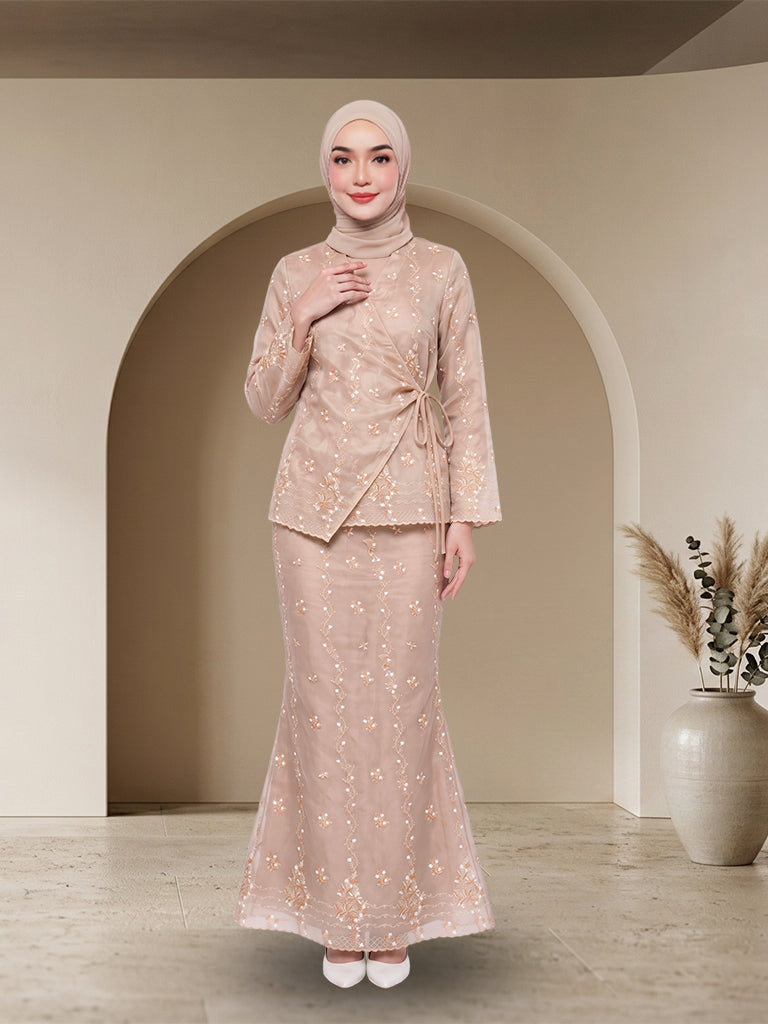 【Pre-order】Elegant Embroidered Lace Baju Kurung Modern Set
