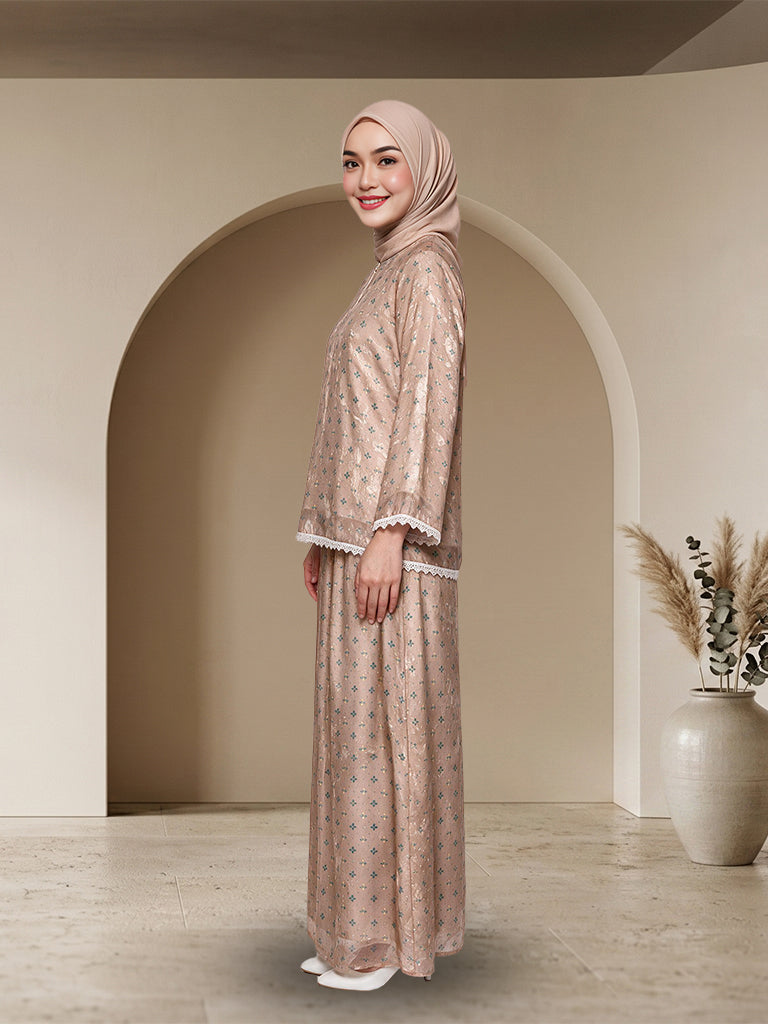 Set Kurung Moden Muslimah Bunga Anggun