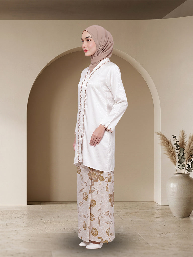 【Pre-order】Elegant Floral Modern Baju Kurung Set